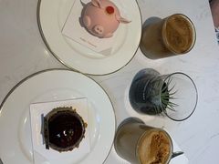 -Fridi Patisserie Cafe