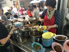 -Kha Mu Charoensang(Silom)