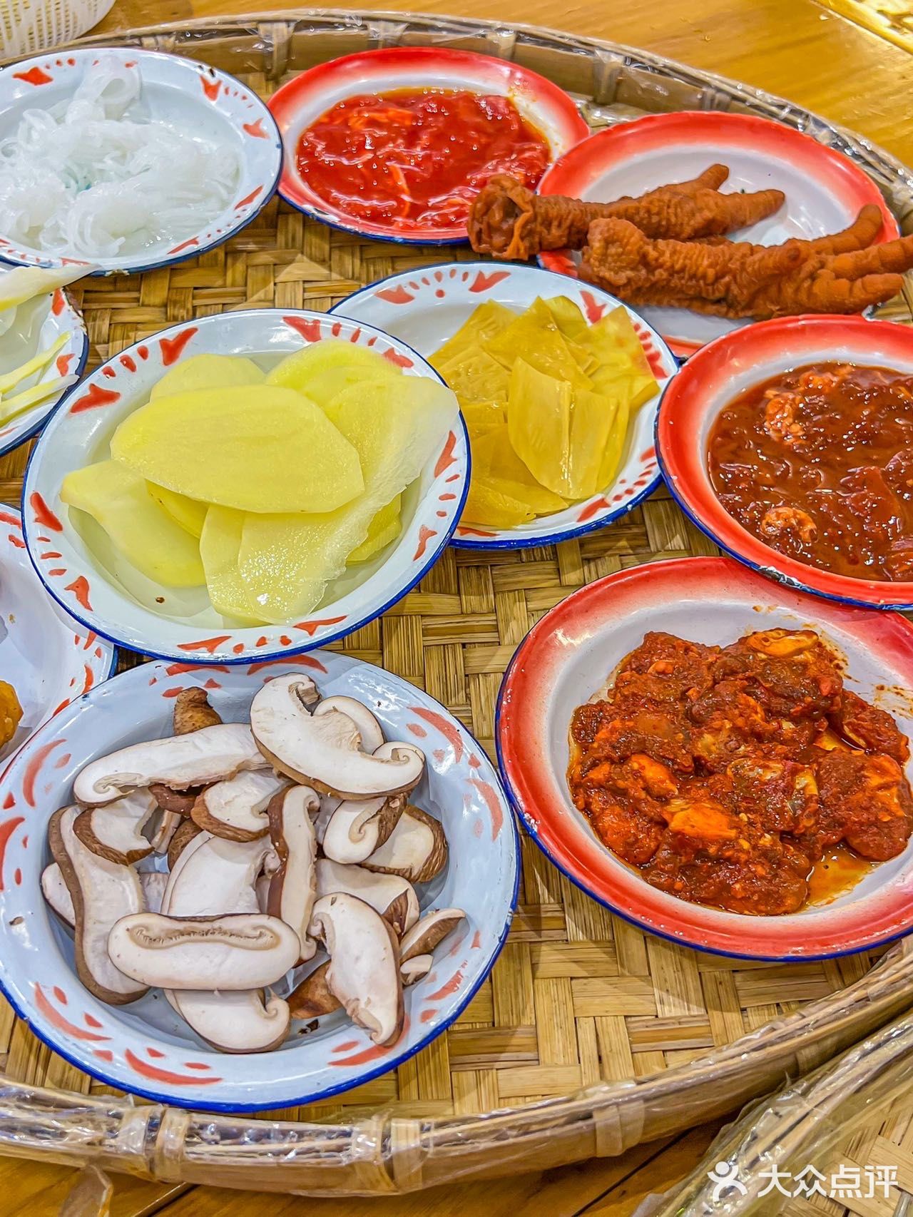 啊啊啊...这一口麻辣烫好炸裂‼️