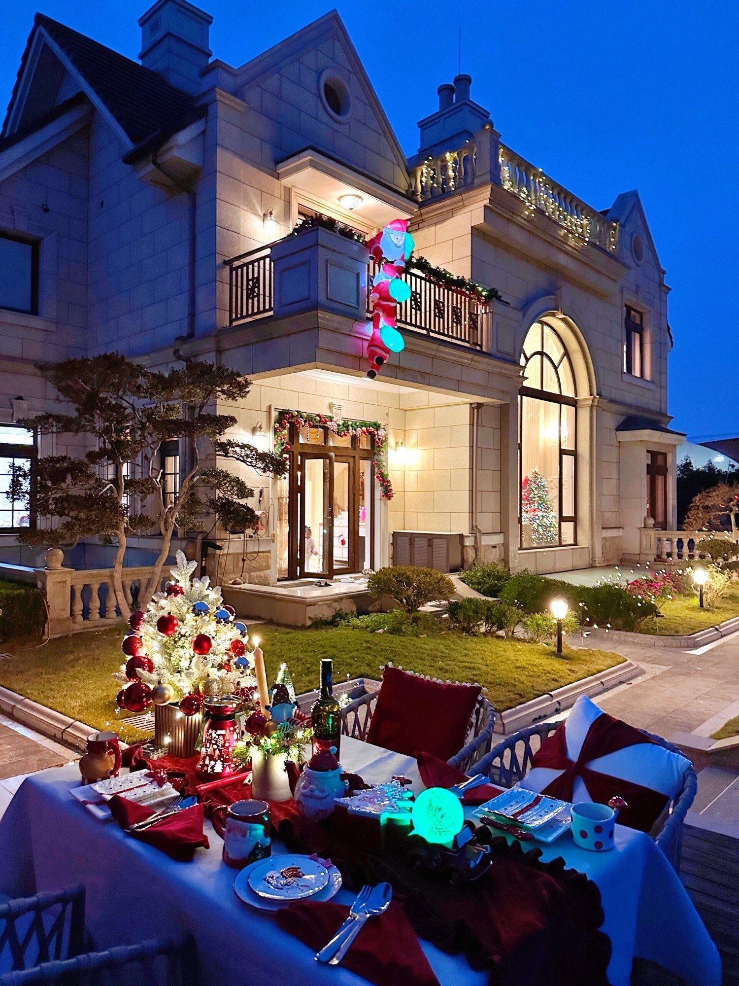 别墅里面的浪漫聚会🌹