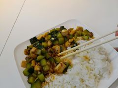 宫保鸡丁盖浇饭-武泰闸民生甜食馆