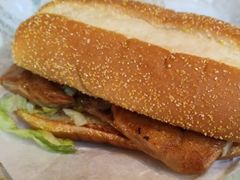 板烧鸡腿堡尝鲜-麦当劳(轻轨曹杨路店)