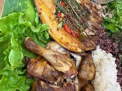 -沐毫傣泐云南菜孔雀宴•手抓饭傣味烧烤(曼听公园店)