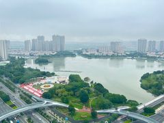 -荣誉国际酒店-云顶旋转餐厅