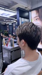-藤野造型•烫染专业店