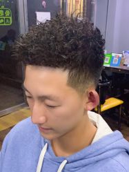 -贝勒爷专业男发