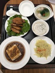 -莲芯花月子会所