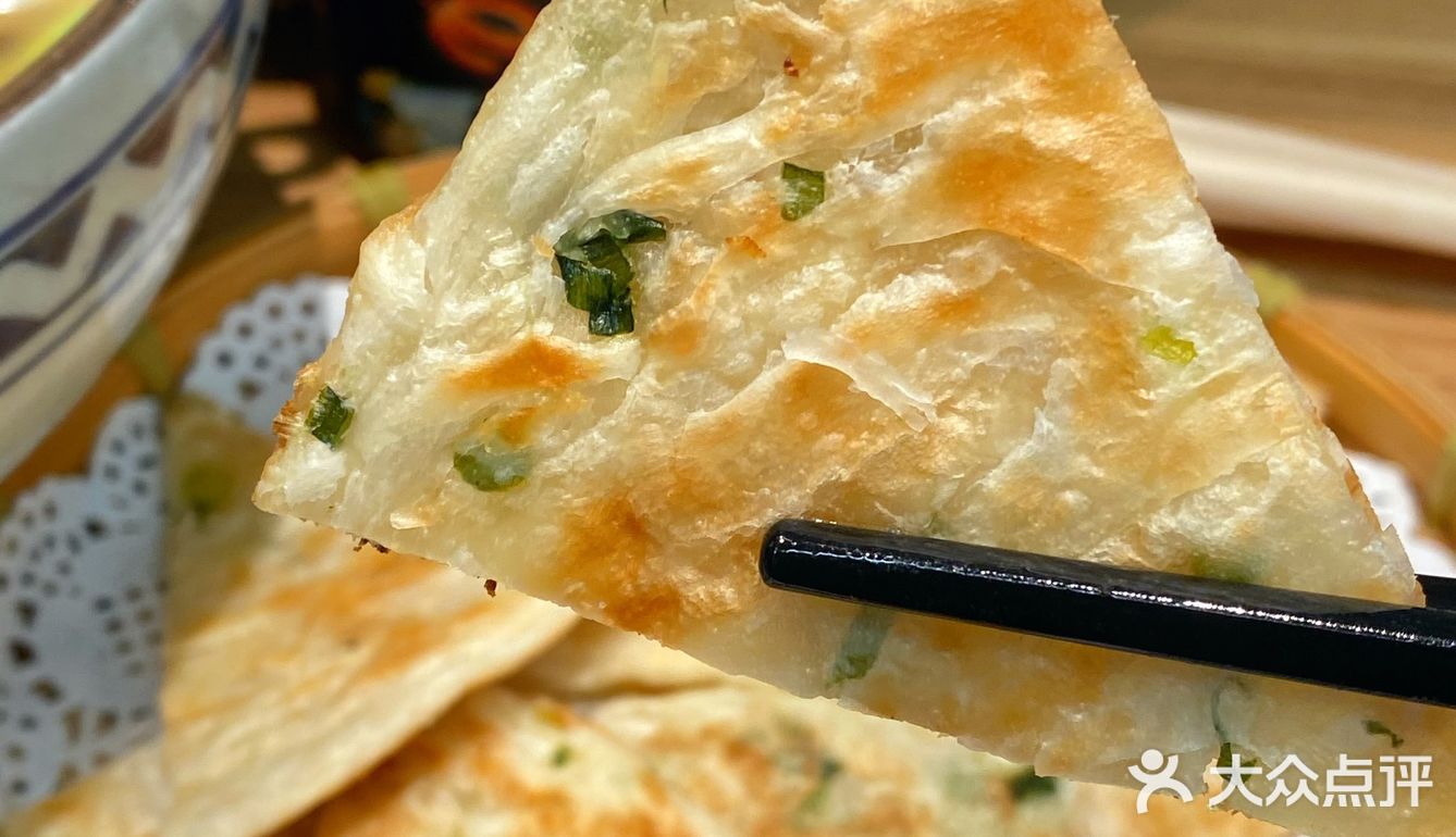 一拿出来的时候还是热热的脆脆的，非常的酥脆！