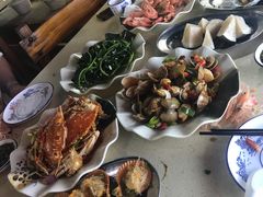 -阿浪海鲜连锁加工店(B栋2排1号火车头店)