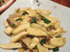 冬笋炒腊肉-民俗村柴火灶·景德江西菜(中国陶瓷博物馆店)