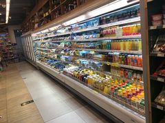-绿叶子超市(公园大道店)