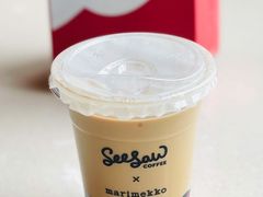 山茶桃胶拿铁-Seesaw Coffee(上海太阳宫K46店)