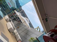 -UNI UNI(环亚凯瑟琳店)