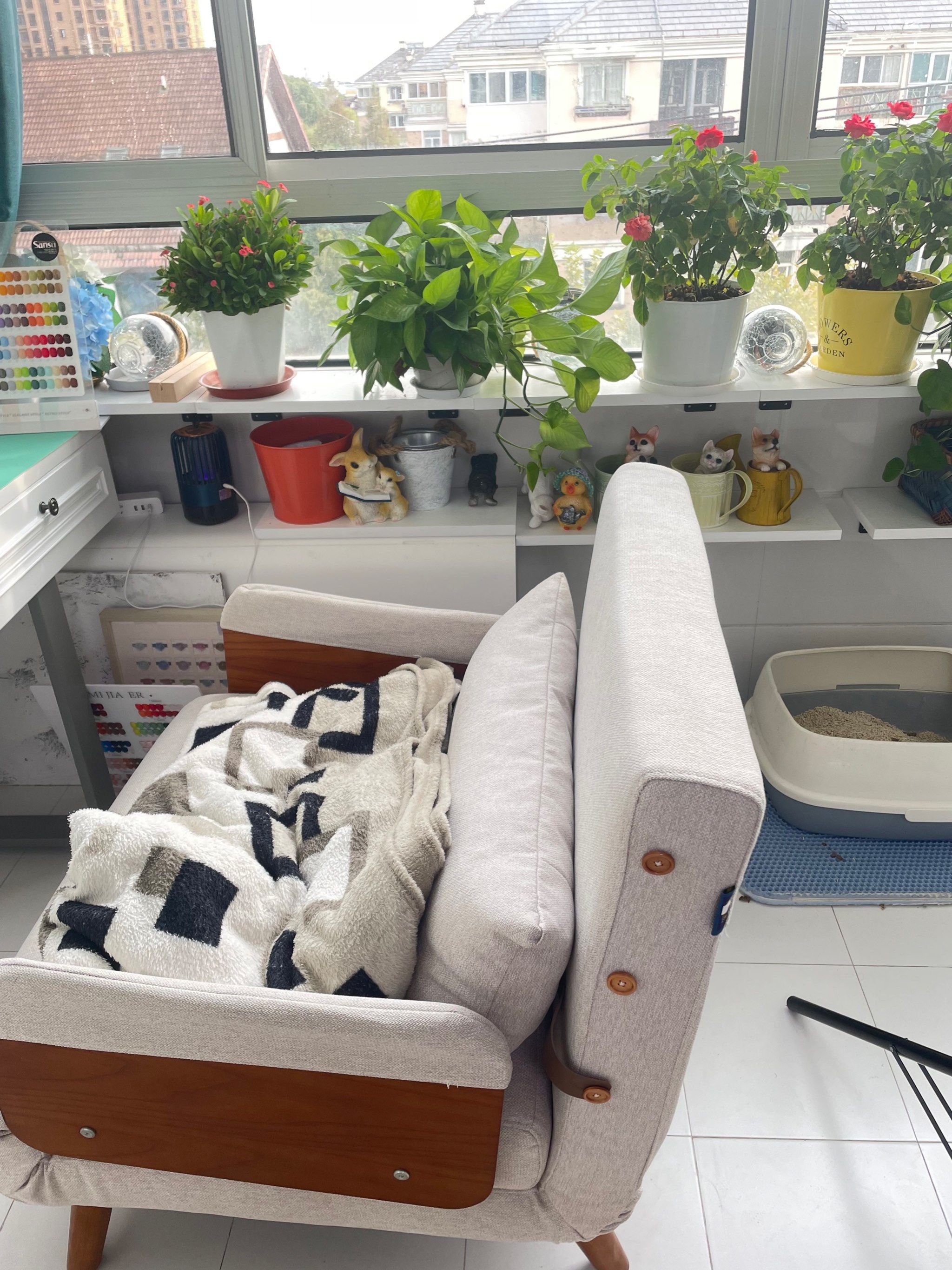 居家的工作室
布置的非常简洁温馨
老板娘的手艺不错呢
沟通了