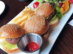 -The Habit Burger Grill 哈比特汉堡(复兴soho店)