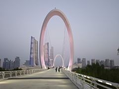 -南京眼步行桥