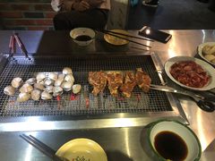 -马路牙子地桌烤肉(工体店)