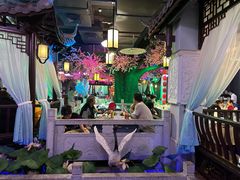 -荷塘秋月·本帮江浙菜(国权路店)