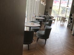 -必胜客(上海新南方商城PH店)