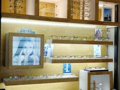 -LOGO眼镜·蔡司品牌折扣店(龙华清湖店)