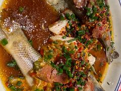 三椒蒸鲈鱼-荆九爷爆炒桥头三嫩(浙大店)