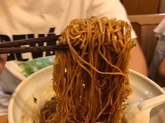 -龙记桂林米粉(财满街店)