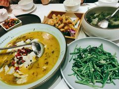 酸菜鱼-胡桃里音乐酒馆(下沙店)