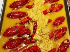 精品蒜香小龙虾-黄尚皇小龙虾-螃蟹-烧烤工坊(皇后公园店)