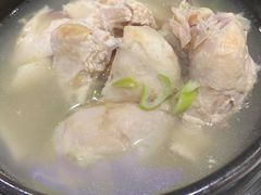 补身参鸡汤-青松馆韩国料理(香港中路佳世客店)