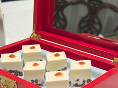 -品海楼·大连海胆锅贴馆(东港店)