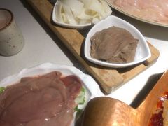 -墨居上隐·院子里火锅(峨眉店)