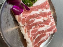 -围炉肉舍•炭烤活鳗•丹东海鲜烤肉(步行街店)