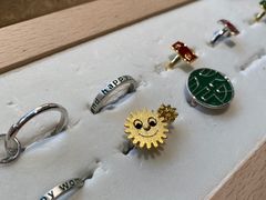 -LADY FAFA(巨鹿路陕西南路路口店)