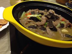 羊肚菌雪花牛肉-辣螃铠盆盆蟹大排档(海昌店)