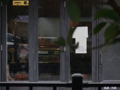 -小巨场咖啡