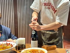 -肆海小川菜酒馆Wine Bistro (青年路店)