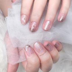 -夏花美甲美睫