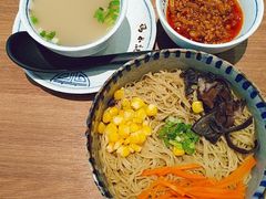捞面-冯不记米坊(凯德广场店)