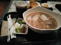 越南牛肉河粉-大冒险家餐厅