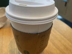 -星巴克(北京枫尚奥莱店)