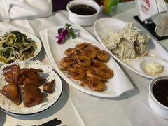 -云中捞高空旋转餐厅(商茂世纪广场店)