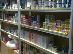 -Pets First伊珊娜洗护·精致美容·家庭式寄养(新会路店)