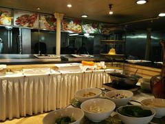 -丝路天山酒店(国际大巴扎店)