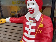 -麦当劳(政通路店)