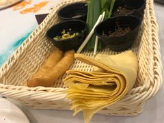 -老船夫婚宴婚庆会馆(延吉路店)