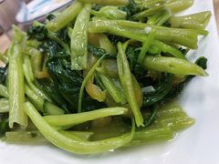 -盛燕泥丁粥