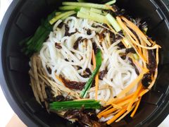 鸡丝凉米线-云海肴云南菜·蒸汽石锅鱼(北京良乡华冠店)