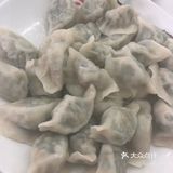 鲅鱼饺子很鲜，八宝鱼很新鲜，很嫩