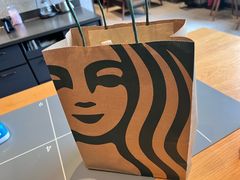 -星巴克臻选(盐城金鹰聚龙湖店)