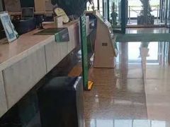 -上海虹桥西郊假日酒店